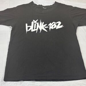 BLINK 182 T SHIRT
